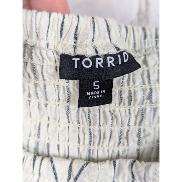 TORRID Tiered Midaxi Smocked Seersucker Off-Shoulder Boho Cottage Dress Size 5X - Picture 9 of 12